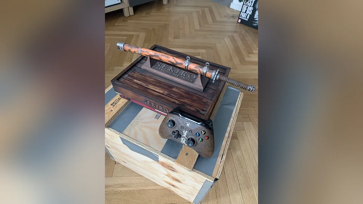 Xbox One X в стиле Sekiro: Shadows Die Twice выставили на eBay почти за миллион рублей — таких консолей в мире всего 12