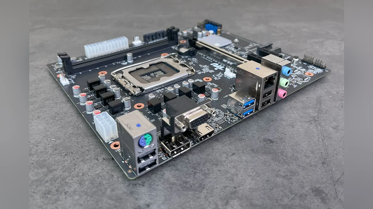 LGA1700 ещё поживёт
