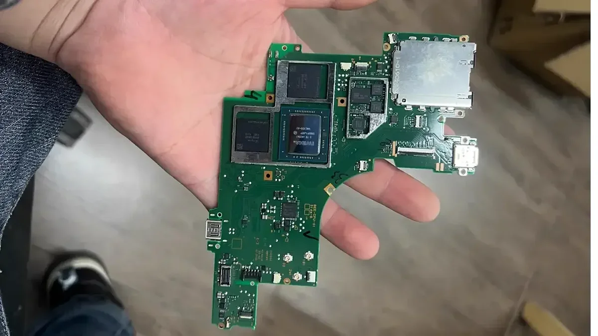 Вот так выглядит материнская плата Nintendo Switch 2